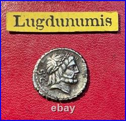 Denier ANTONIA Denier serratus en argent 83-82 avant JC TTB