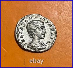 Denier JULIA SOÉMIAS VENVS CAE-LESTIS. TTB Rome 215 en argent