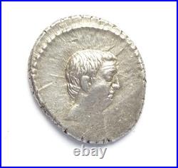 Denier L. LIVINEIVS REGVLVS R/ Modrius entre deux épis Rome 42AC RCV. 488 3gr80