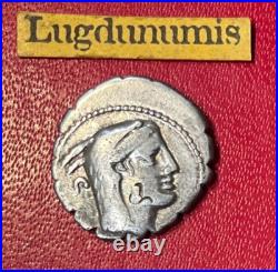 Denier PROCILIA Denier serratus Argent rare Rome