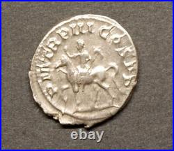 GORDIEN LE PIEUX III 240/244 Denier Argent Revers. PMTRPIII COSPP