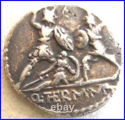 MINUCIA 103 av. JC, Denier d'Argent, Rome, tres belle exemplaire MINUCIA 103 av. JC, Denier d'Argent, Rome, tres belle exemplaire
