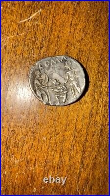 Piece romaine Denier Antique en Argent Ti Veturius Denarius Rome (137 av J. C)