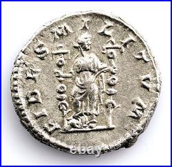 Rome Empire Macrino. Denier 217-218 D. C. EBC / Xf. Argent 3,4 G. Rare