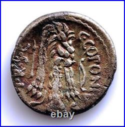 SC Rome. Q. Sicinius et C. Coponius. Denier 49 avant JC Rome. Argent 3,7 g